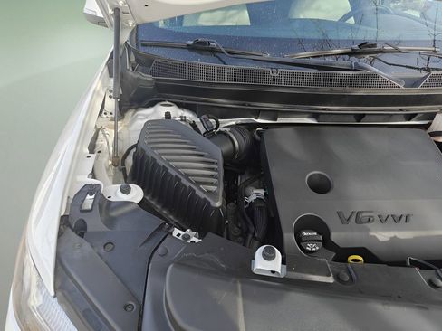 Used 2023 Chevrolet Traverse LT w/ LPO, Floor Liner Package image 12