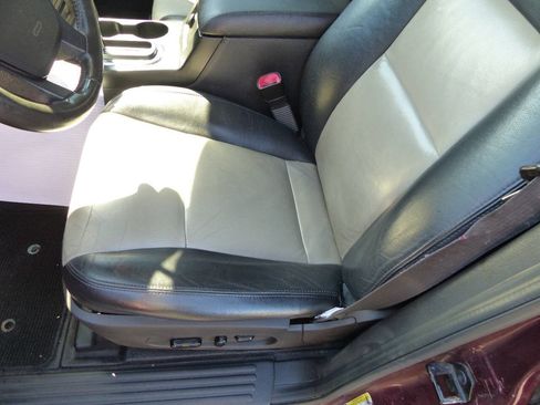 Used 2007 Ford Explorer Sport Trac Limited AWD/4WD image 13