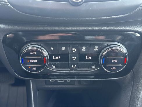 Used 2020 Buick Encore GX Essence w/ Advanced Technology Package AWD/4WD image 29
