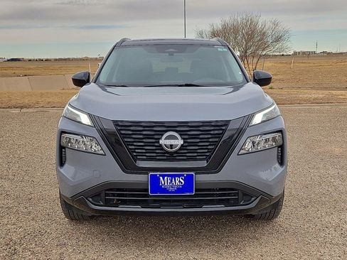 Used 2023 Nissan Rogue SV w/ SV Premium B Package image 8