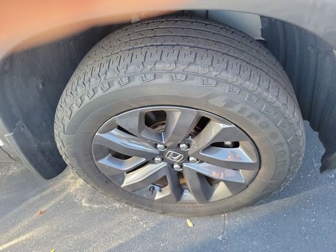 Used 2023 Honda Ridgeline Sport image 9