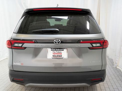 Used 2026 Toyota Grand Highlander Limited image 4