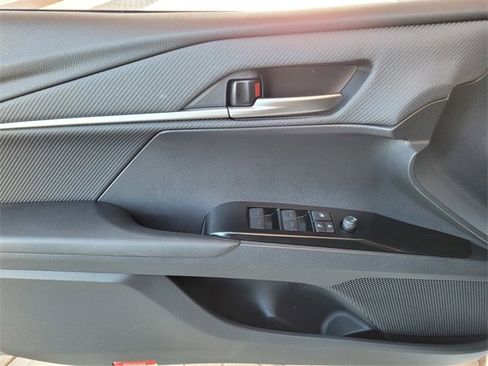 New 2026 Toyota Camry Hybrid image 10