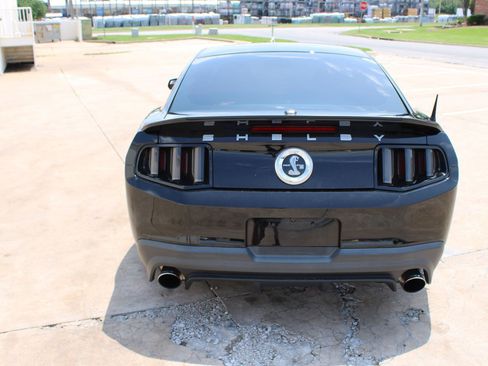 Used 2012 Ford Mustang Shelby GT500 w/ SVT Performance Pkg RWD image 30