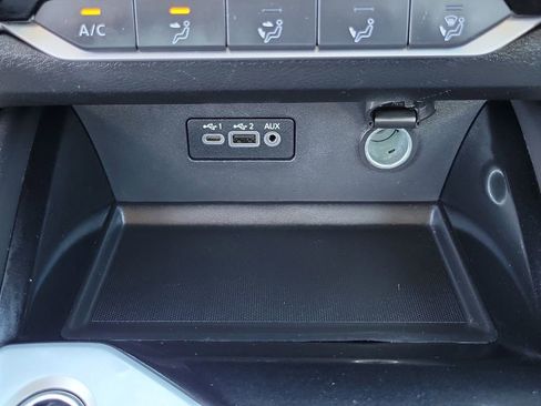 Used 2024 Nissan Altima 2.5 SV image 11