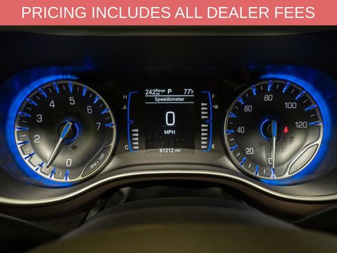 Used 2023 Chrysler Voyager LX FWD image 16