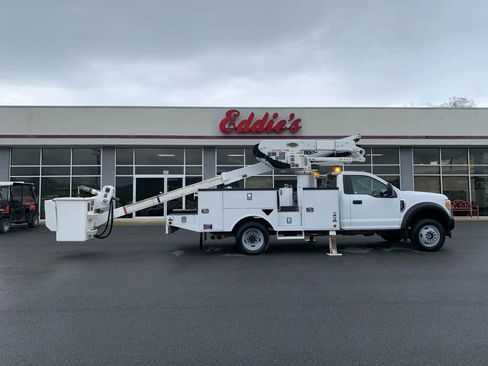 Used 2017 Ford F550 4x4 Regular Cab Super Duty image 48