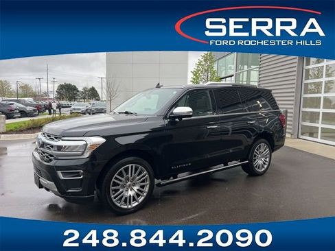 Used 2023 Ford Expedition Platinum AWD/4WD image 1