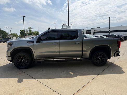 Used 2025 GMC Sierra 1500 Elevation AWD/4WD image 8