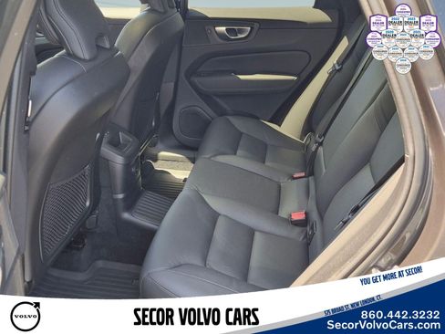 Used 2024 Volvo XC60 T8 Plus w/ Climate Package AWD/4WD image 16