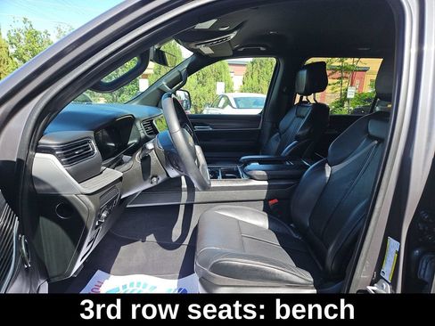 Used 2024 Jeep Wagoneer Series II w/ Flexible Seating Group AWD/4WD image 10