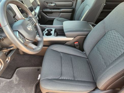 New 2026 RAM 1500 Express AWD/4WD image 13