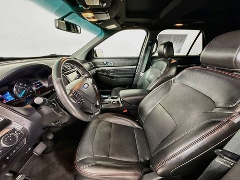Used 2017 Ford Explorer Sport w/ Equipment Group 401A AWD/4WD image 23