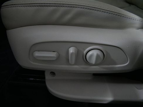 Used 2021 Buick Enclave Essence w/ Sound and Sites Package image 15