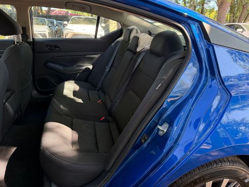 Used 2025 Nissan Altima 2.5 SV image 34