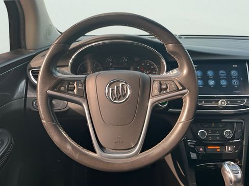 Used 2020 Buick Encore Preferred AWD/4WD image 17