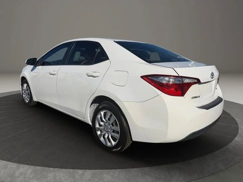 Used 2016 Toyota Corolla LE image 4