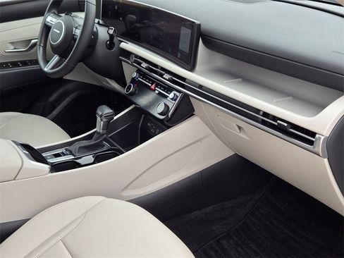 Used 2025 Hyundai Tucson SEL image 24