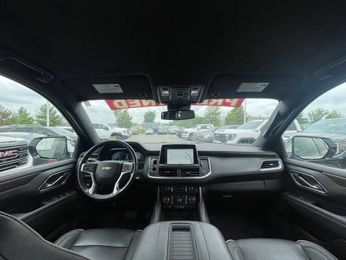 Used 2023 Chevrolet Suburban Premier RWD image 26