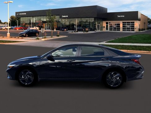 New 2026 Hyundai Elantra Sport FWD image 3