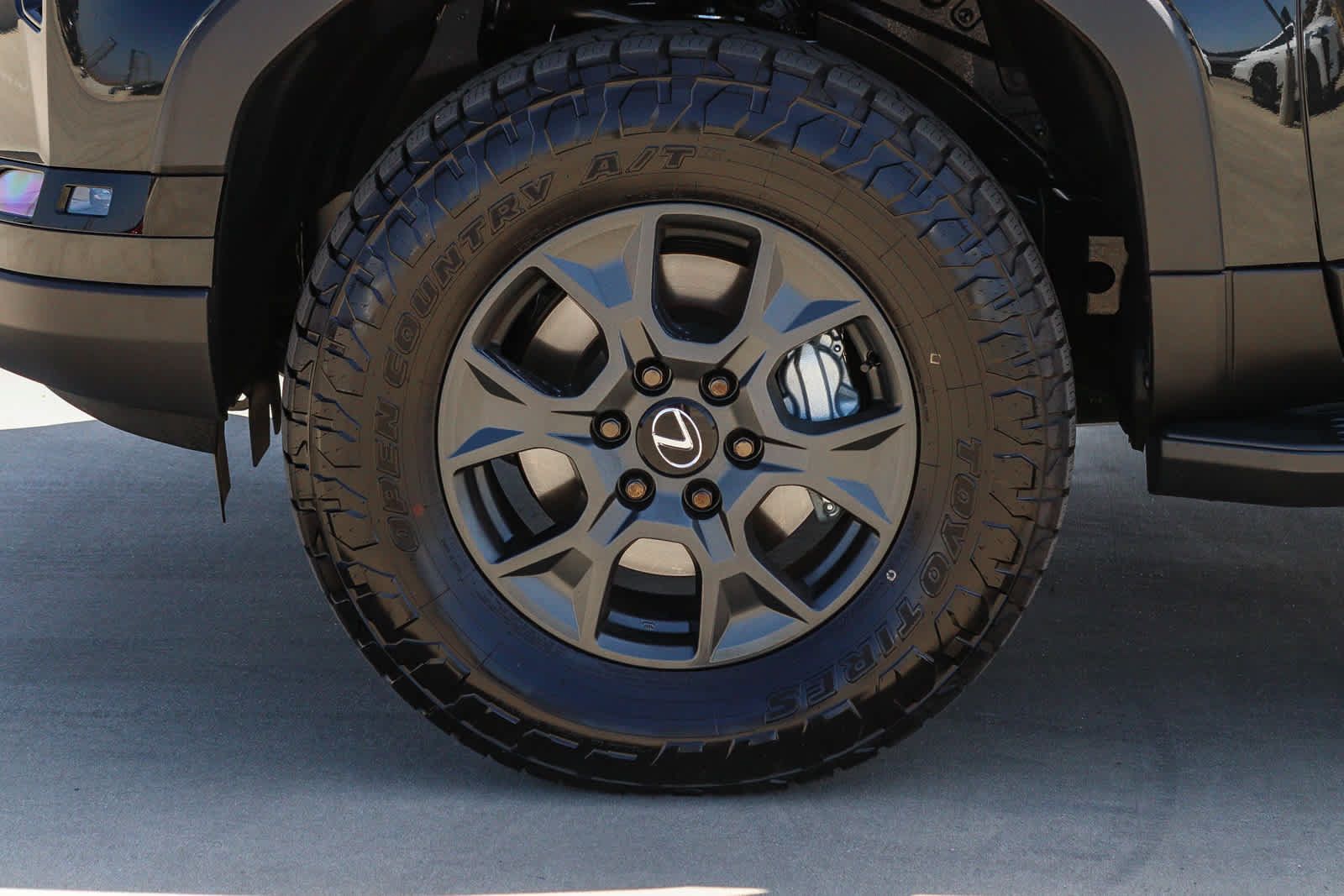 Certified 2026 Lexus GX 550 AWD/4WD image 12