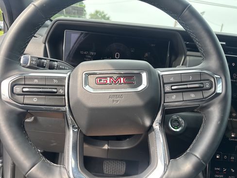 Used 2026 GMC Terrain Elevation w/ Elevation Premium Package AWD/4WD image 18