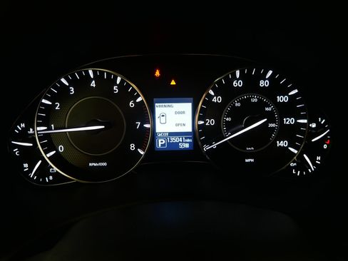 Used 2017 Nissan Armada Platinum w/ Captain Seat Package AWD/4WD image 21