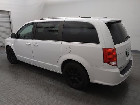 Used 2019 Dodge Grand Caravan SXT FWD image 3