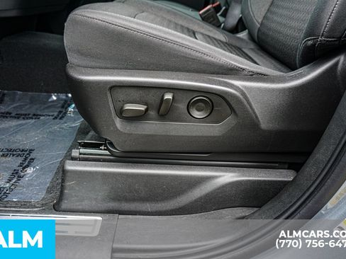 Used 2023 Chevrolet Silverado 1500 LT AWD/4WD image 35