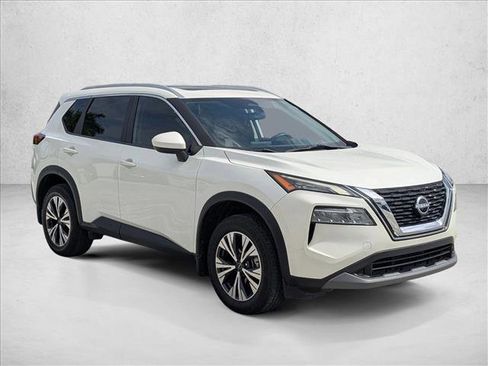 Used 2023 Nissan Rogue SV w/ SV Premium B Package FWD image 3