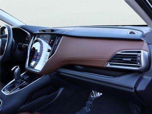 Used 2024 Subaru Outback Touring XT image 11