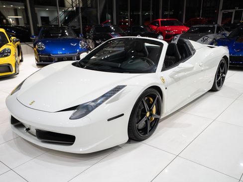 Used 2013 Ferrari 458 Spider RWD image 34