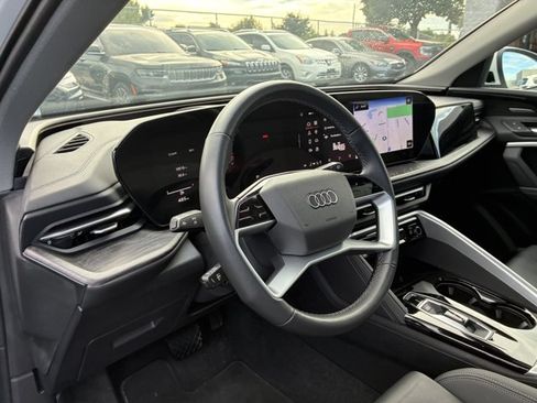 Used 2025 Audi Q5 Premium Plus w/ Premium Plus AWD/4WD image 10