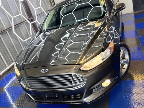 Used 2016 Ford Fusion SE w/ Equipment Group 201A image 9