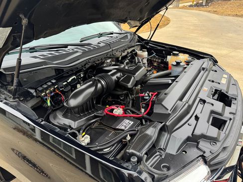 Used 2017 Ford F250 XLT w/ XLT Premium Package image 29