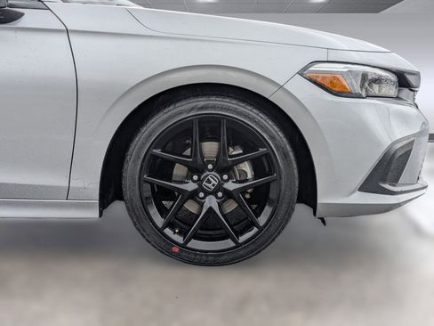 Used 2024 Honda Civic Sport image 12