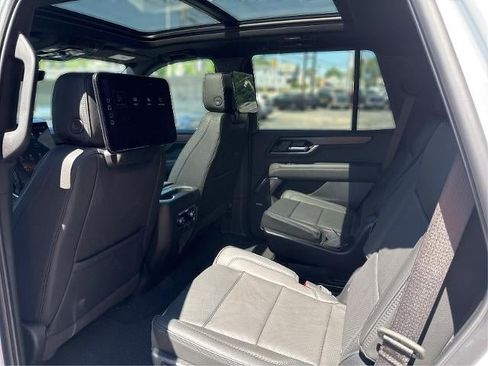 New 2026 GMC Yukon Denali w/ Advanced Technology Package AWD/4WD image 12