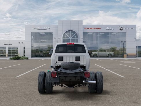 New 2026 RAM 4500 Tradesman AWD/4WD image 7