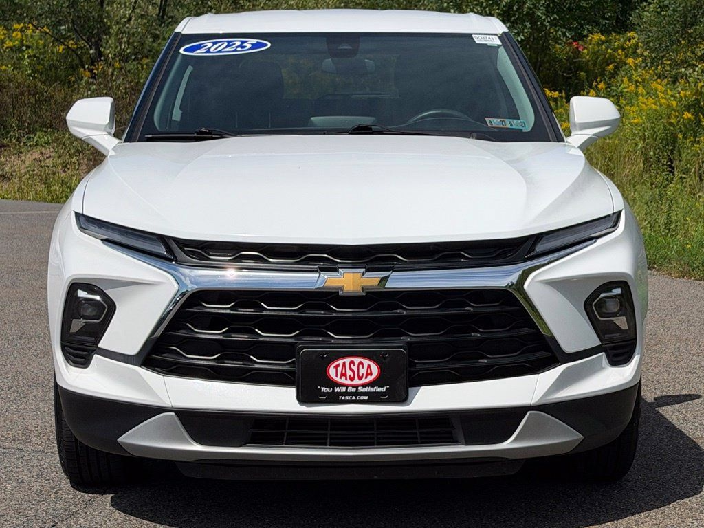 Used 2025 Chevrolet Blazer LT AWD/4WD image 23