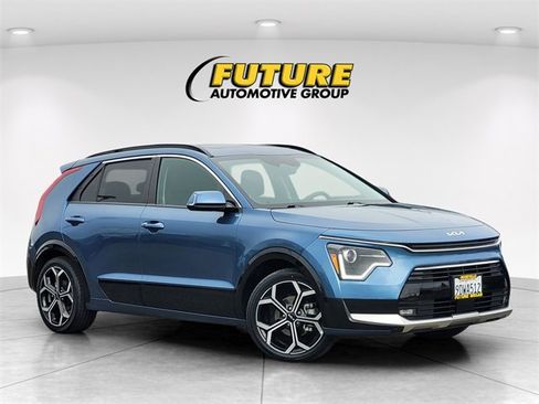Used 2023 Kia Niro EX Touring image 1