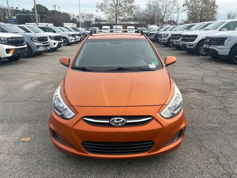 Used 2015 Hyundai Accent GS image 2