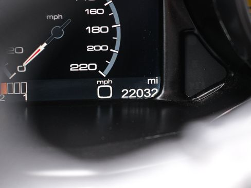 Used 2012 Ferrari 458 Italia Coupe RWD image 24