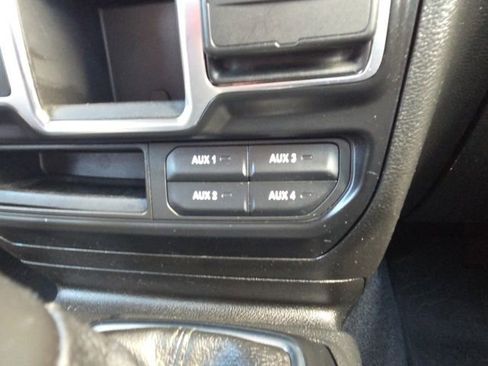 Used 2022 Jeep Gladiator Sport w/ Auxiliary Switch Group AWD/4WD image 33