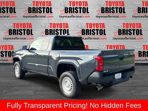 Used 2025 Toyota Tacoma SR AWD/4WD image 6