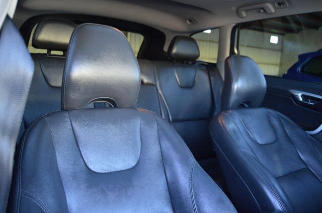 Used 2015 Volvo XC60 T5 Premier w/ Proximity Package FWD image 56