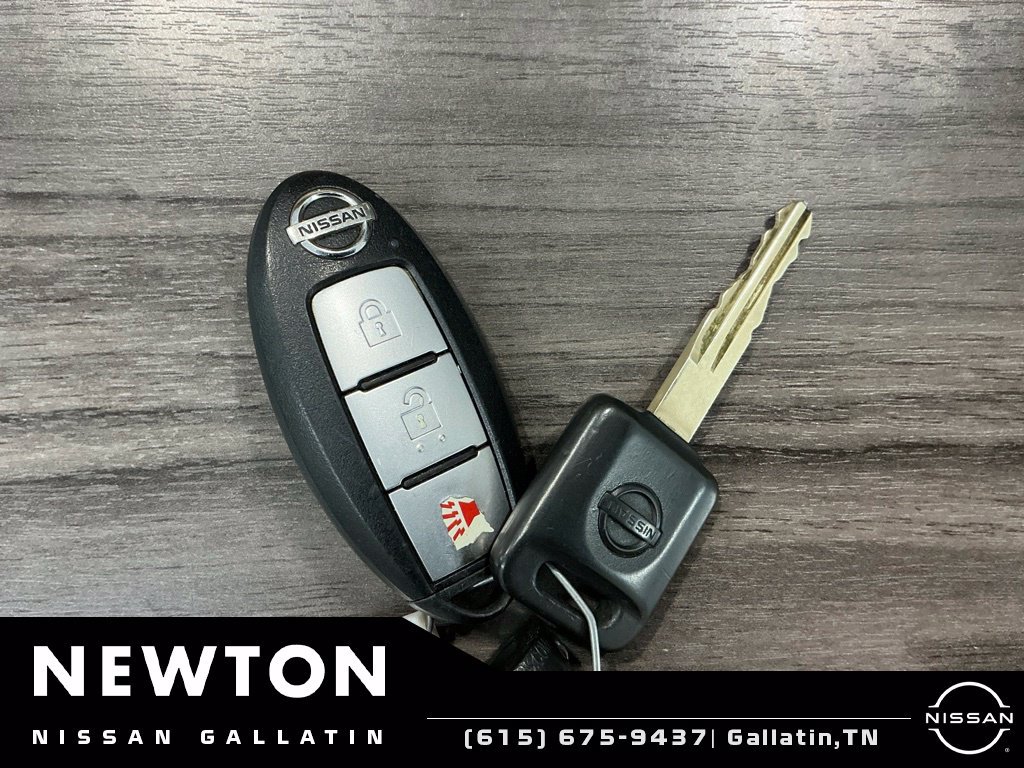 Used 2019 Nissan Titan SV w/ SV Convenience Package RWD image 39