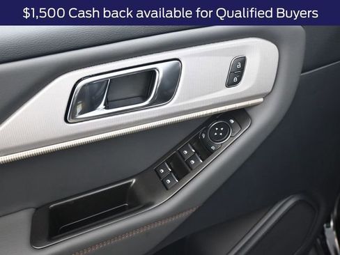 New 2025 Ford Explorer Active image 13