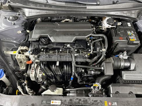 Used 2024 Hyundai Elantra SEL FWD image 39