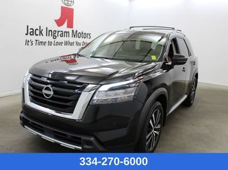 Used 2024 Nissan Pathfinder Platinum FWD 360° Tour