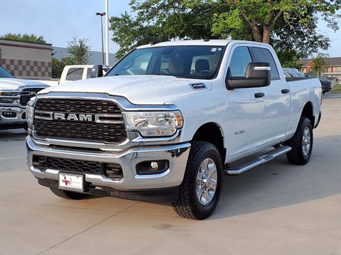Used 2024 RAM 2500 Big Horn AWD/4WD image 3